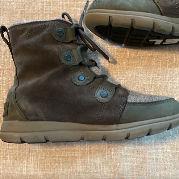 Sorel Women's Explorer Joan Boot — Waterproof Suede Boots 9.5 - Picture 4 of 16